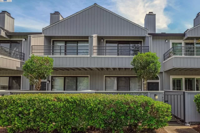MLS: 41056771 Condo For Sale