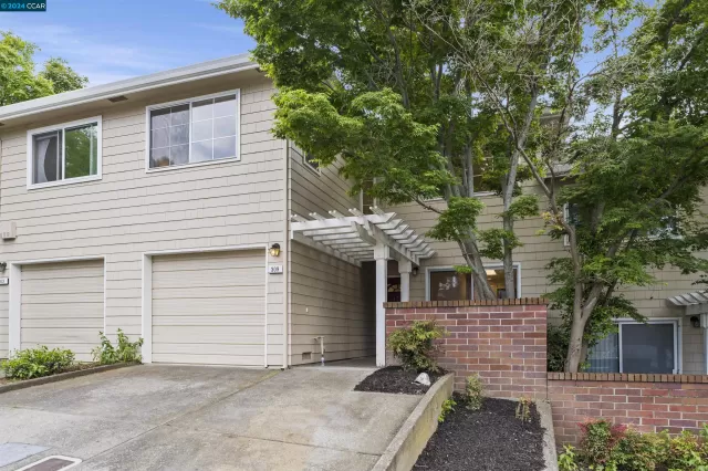 MLS: 41056836 Condo For Sale