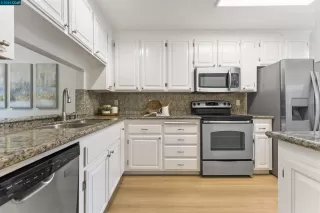 Photo #6: 41056836 Listing