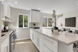 Photo #4: 41057179 Listing