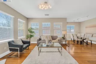 Photo #2: 41057194 Listing 