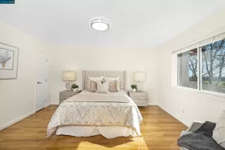 Photo #6: 41057341 Listing