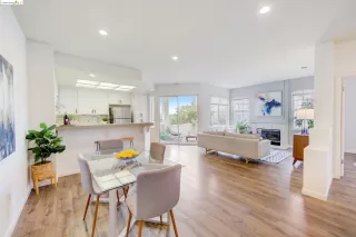 Photo #6: 41057429 Listing