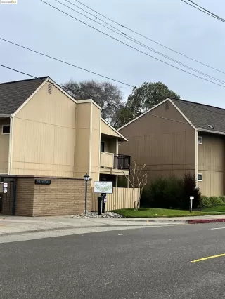 Photo #2: 41057445 Listing