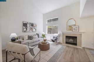 Photo #3: 41057548 Listing