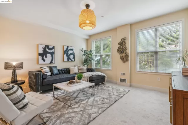 MLS: 41057573 Condo For Sale