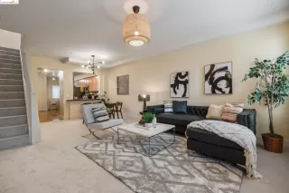 Photo #2: 41057573 Listing