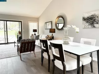 Photo #5: 41057643 Listing