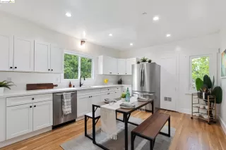 Photo #5: 41057671 Listing