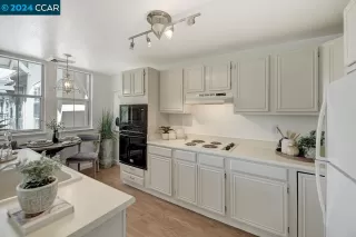 Photo #3: 41057693 Listing