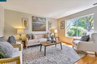 Photo #2: 41057787 Listing