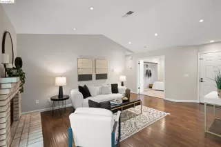 Photo #1: 41057874 Listing 