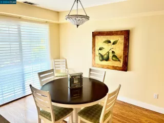 Photo #6: 41057933 Listing 