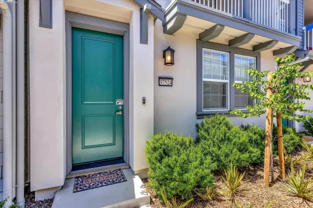 MLS: 41058089 Condo For Sale