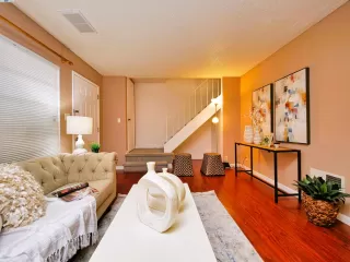 Photo #4: 41058298 Listing