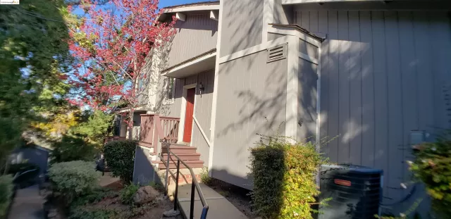 MLS: 41058327 Condo For Sale