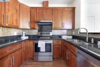 Photo #5: 41058385 Listing 