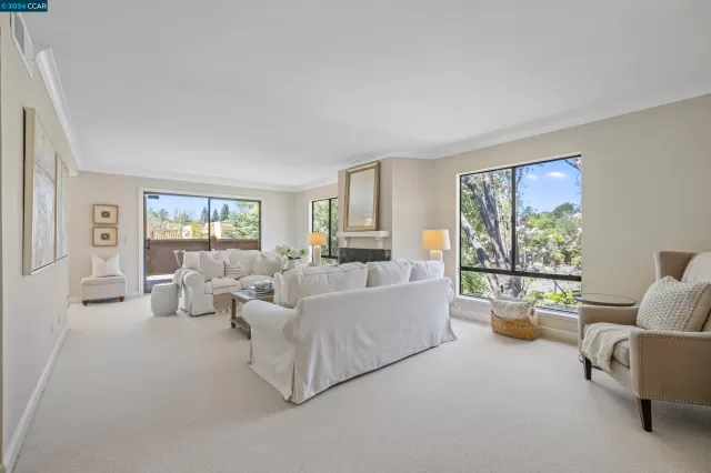 MLS: 41058391 Condo For Sale