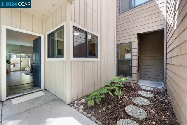 MLS: 41058409 Condo For Sale