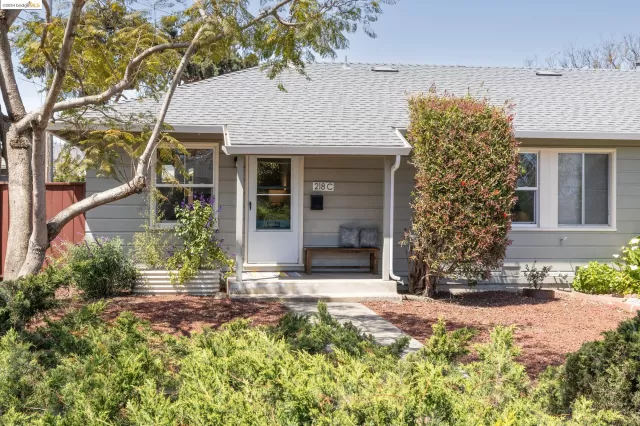 MLS: 41058444 Condo For Sale