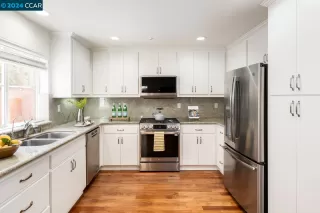 Photo #5: 41058456 Listing 