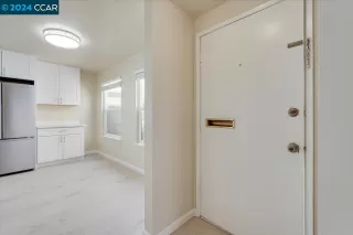 Photo #2: 41058533 Listing 