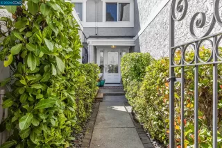 Photo #2: 41058540 Listing