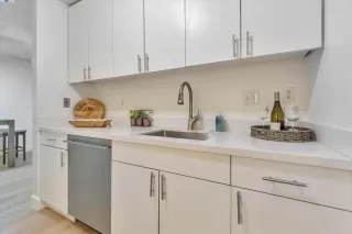 Photo #5: 41058543 Listing