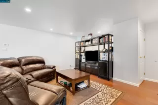 Photo #4: 41058551 Listing