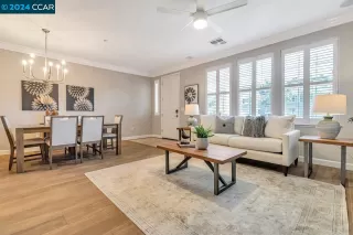 Photo #3: 41058602 Listing