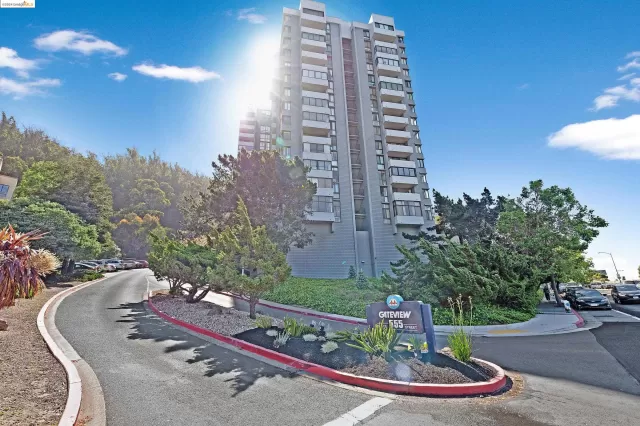 MLS: 41058640 Condo For Sale