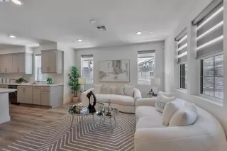 Photo #4: 41058642 Listing 