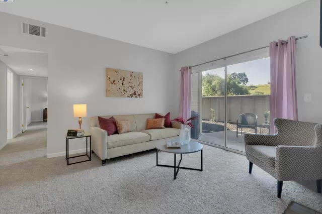 MLS: 41058672 Condo For Sale