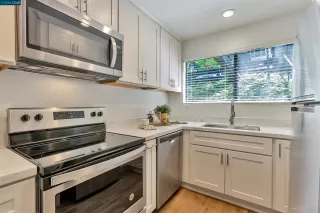 Photo #4: 41058677 Listing 