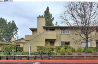 More Details about MLS # 41058728 : 46905 FERNALD COMMON