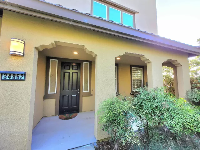 MLS: 41058740 Condo For Sale