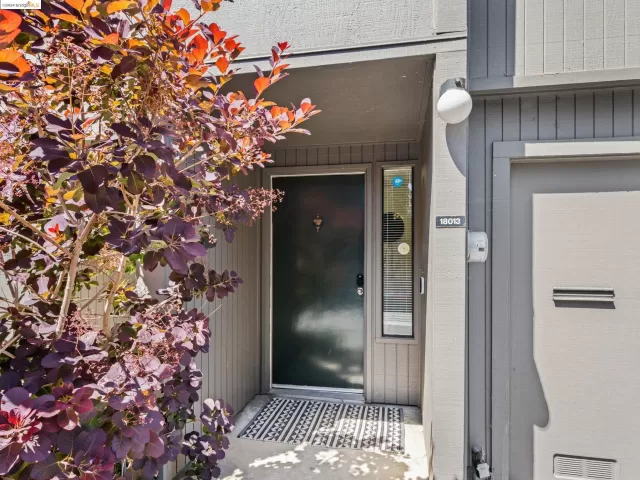 MLS: 41058817 Condo For Sale