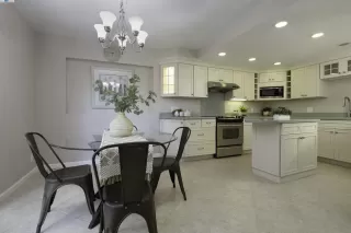 Photo #2: 41058843 Listing 