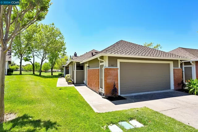 MLS: 41058910 Condo For Sale