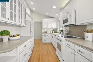 Photo #6: 41058910 Listing