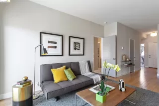 Photo #2: 41058925 Listing