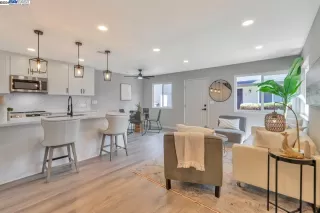 Photo #5: 41058950 Listing 