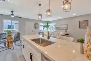 Photo #6: 41058950 Listing 