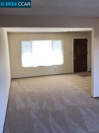 Photo #2: 41058972 Listing 