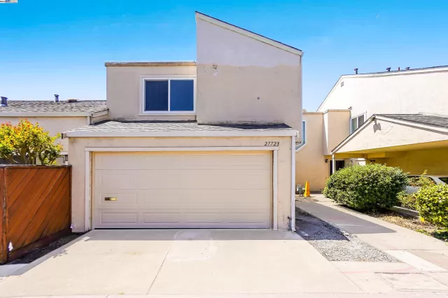 MLS: 41058985 Condo For Sale