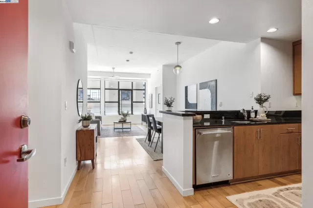 MLS: 41059147 Condo For Sale