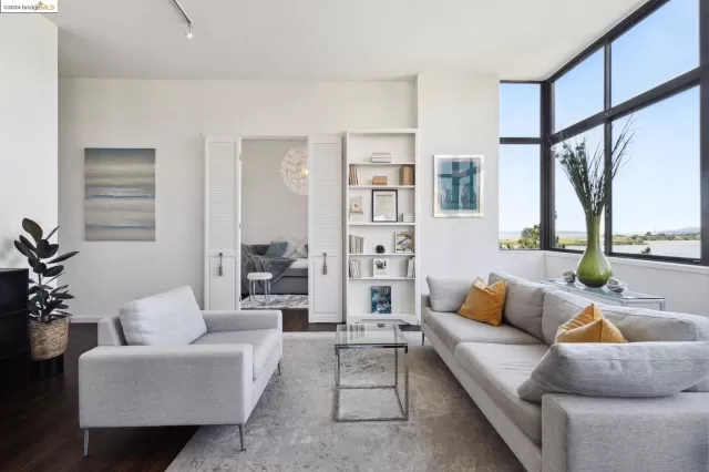 MLS: 41059169 Condo For Sale