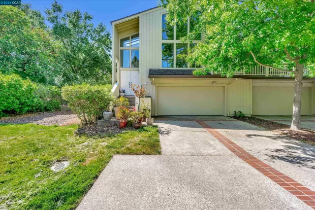 MLS: 41059214 Condo For Sale