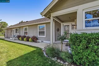 Photo #2: 41059299 Listing