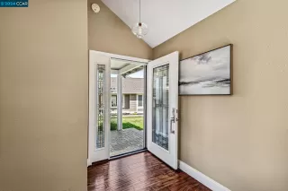 Photo #5: 41059299 Listing